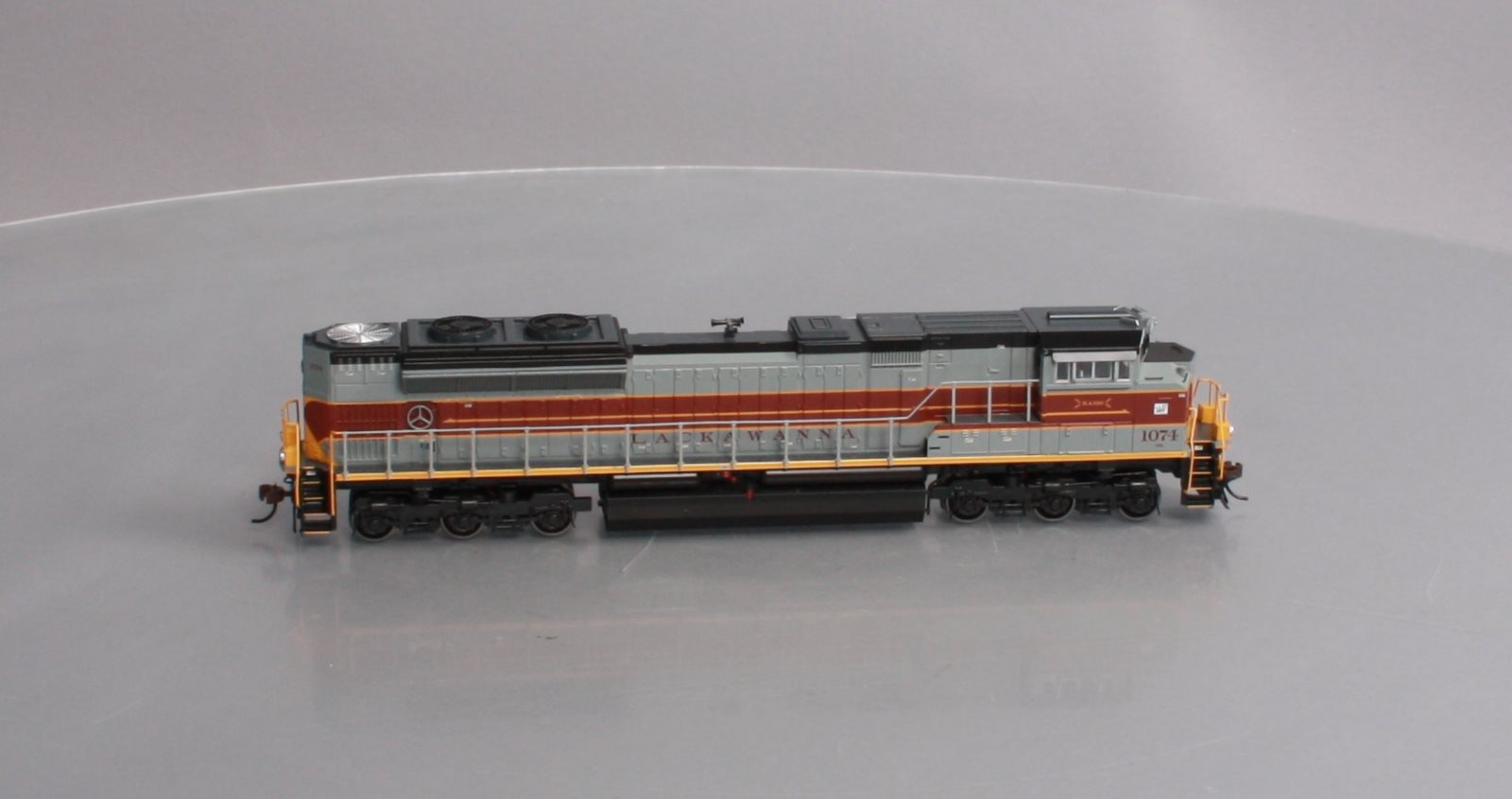 Bachmann 66010 HO Lackawanna SD70ACe Diesel Loco Sound/DCC #1074