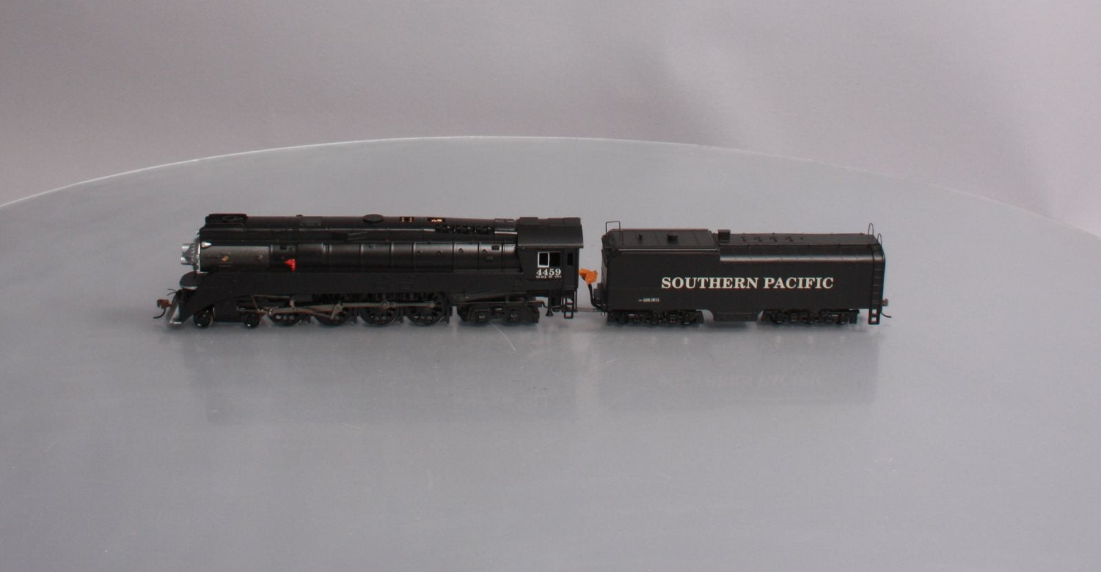 Bachmann 50203 HO Southern Pacific GS4 4-8-4 w/DCC Steam Locomotive #4459