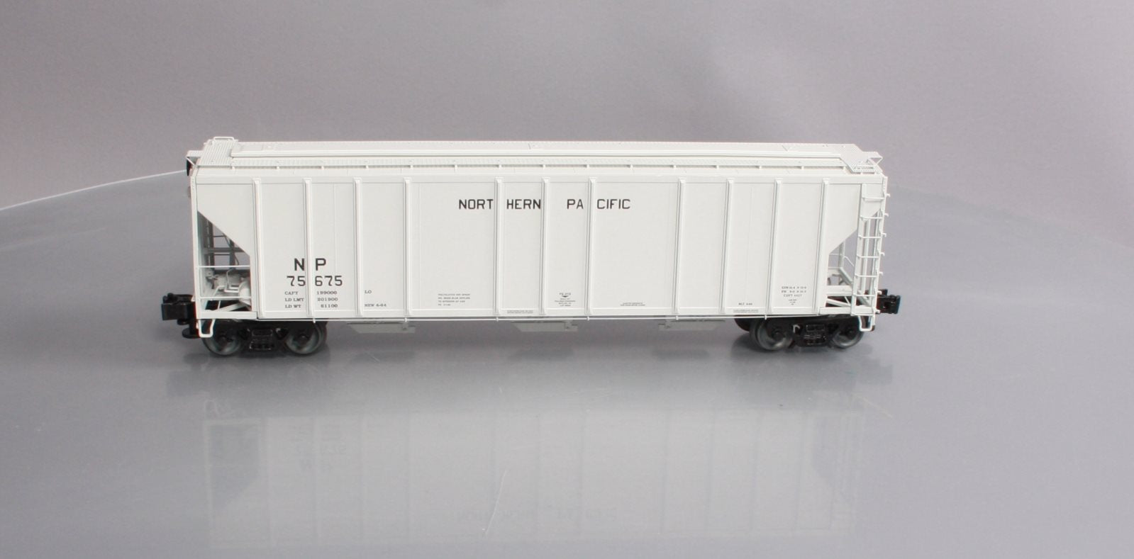 Lionel 6-84126 O Northern Pacific PS-2CD Covered Hopper