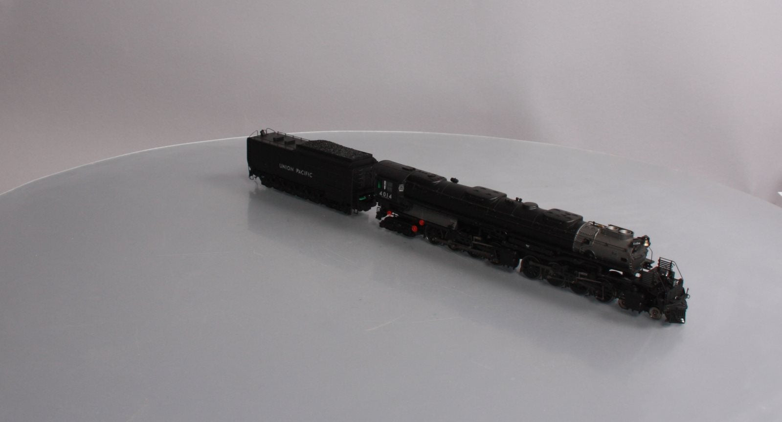 Athearn G97205 HO Scale Union Pacific 4-8-8-4 Big Boy Steam w/DCC & Sound #4014
