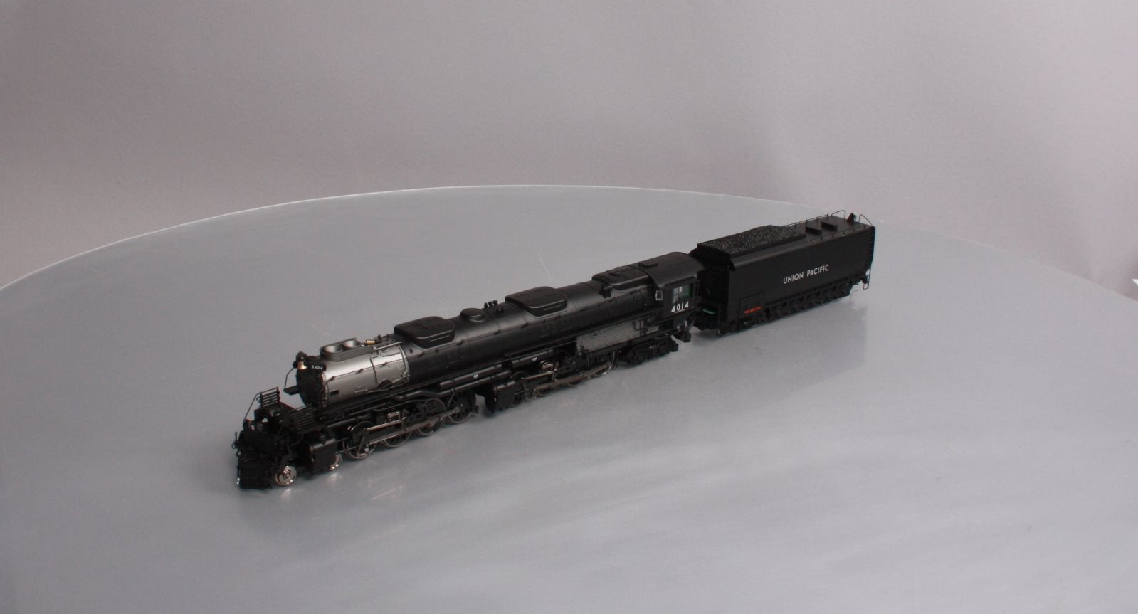 Athearn G97205 HO Scale Union Pacific 4-8-8-4 Big Boy Steam w/DCC & Sound #4014