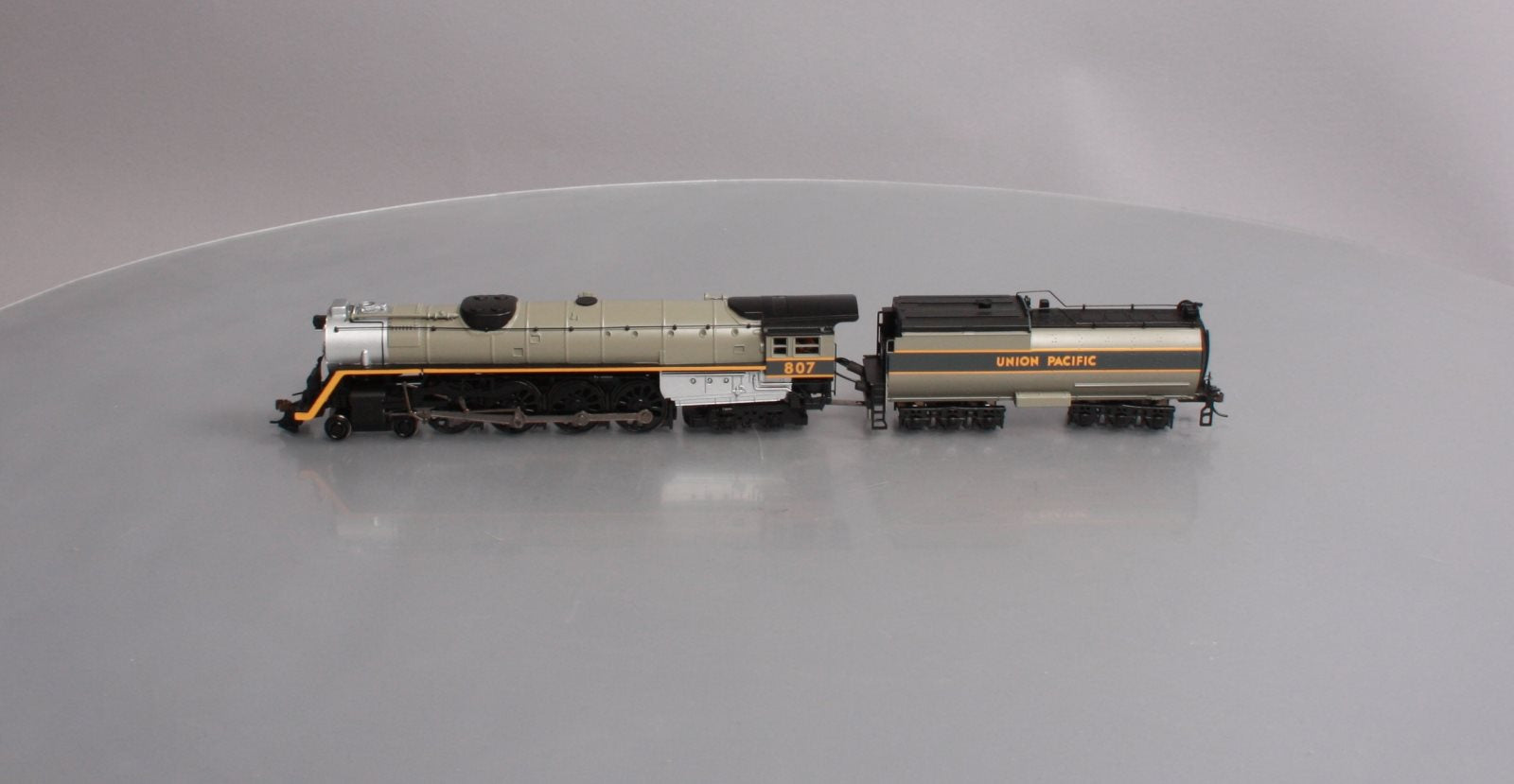 Bachmann 53502 HO Union Pacific 4-8-4 Steam Locomotive & Tender