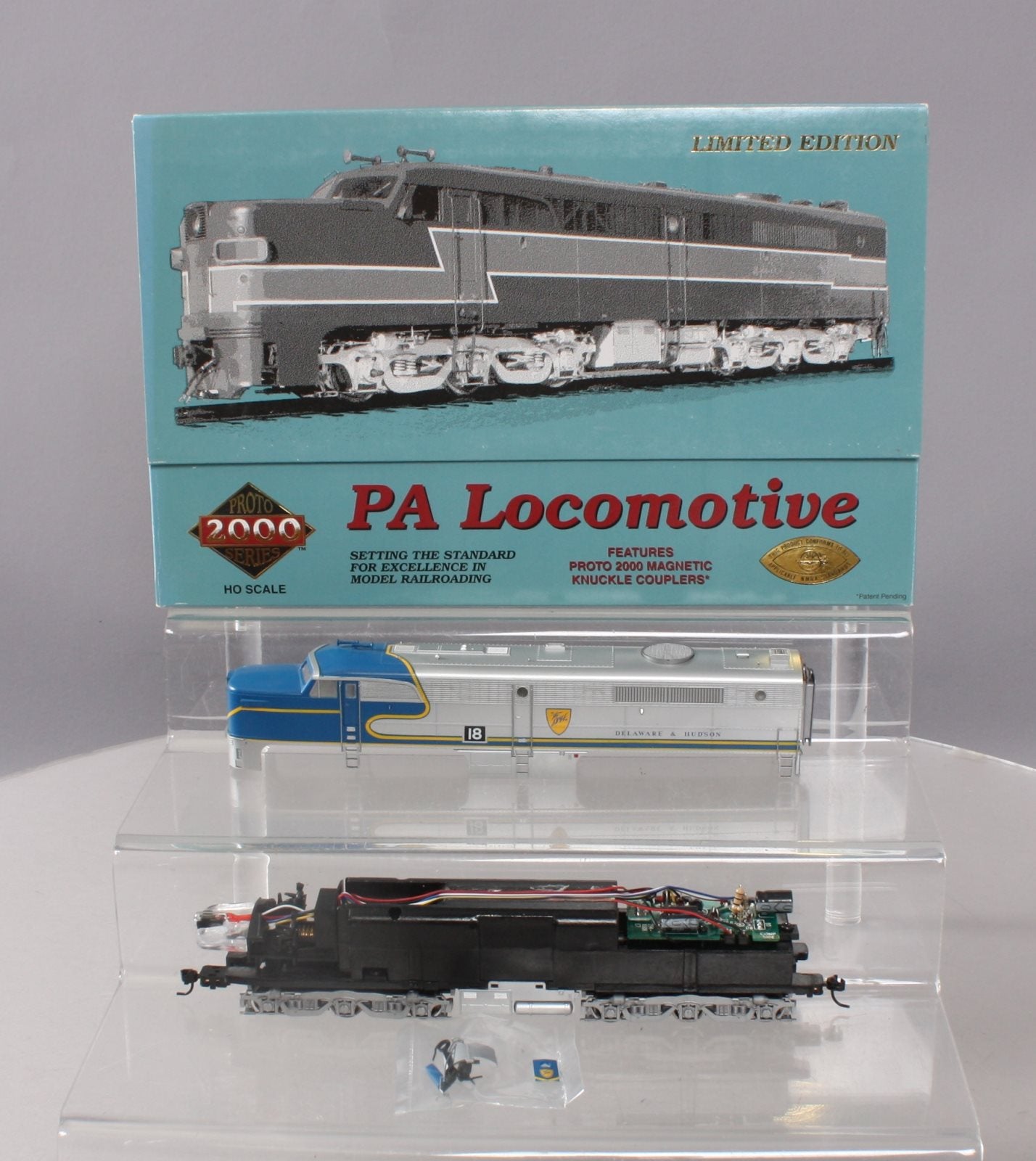 Proto 2000 21612 HO Scale Delaware & Hudson PA-1 Diesel Locomotive #18 LN/Box