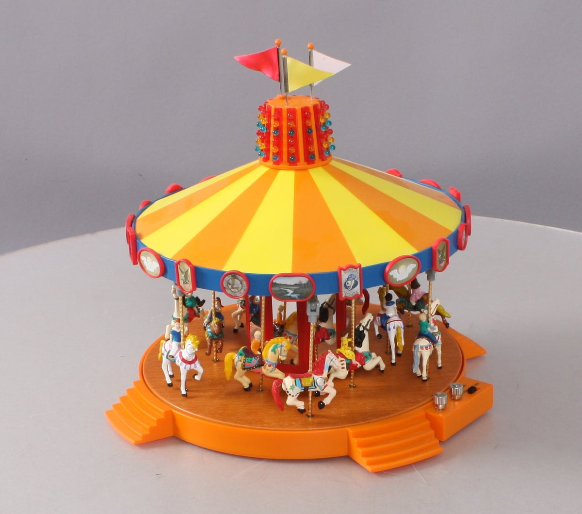 Lionel 6-14109 Operating Circus Carousel NIB