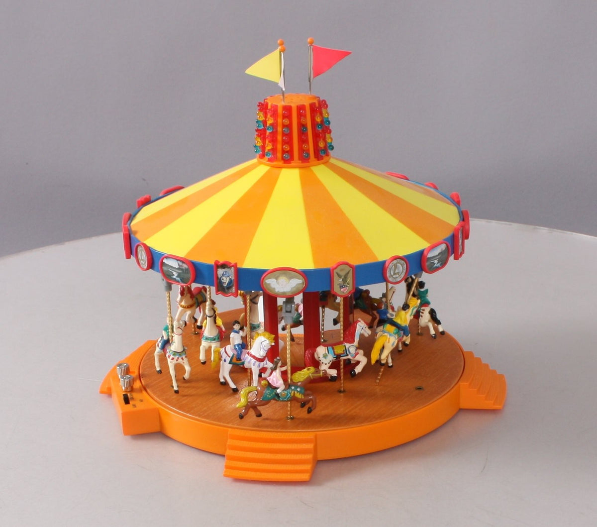 Lionel 6-14109 Operating Circus Carousel NIB