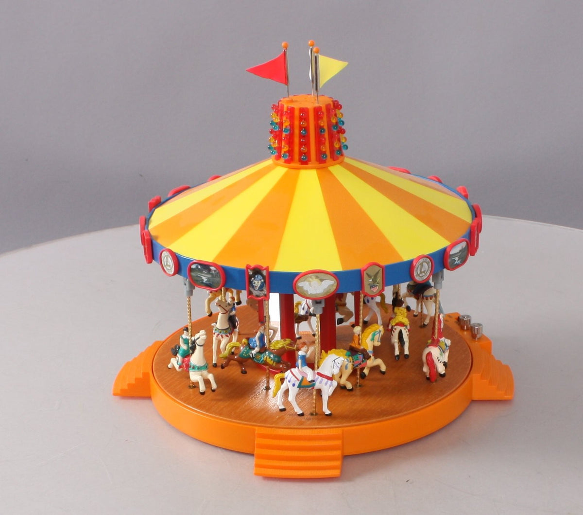 Lionel 6-14109 Operating Circus Carousel NIB
