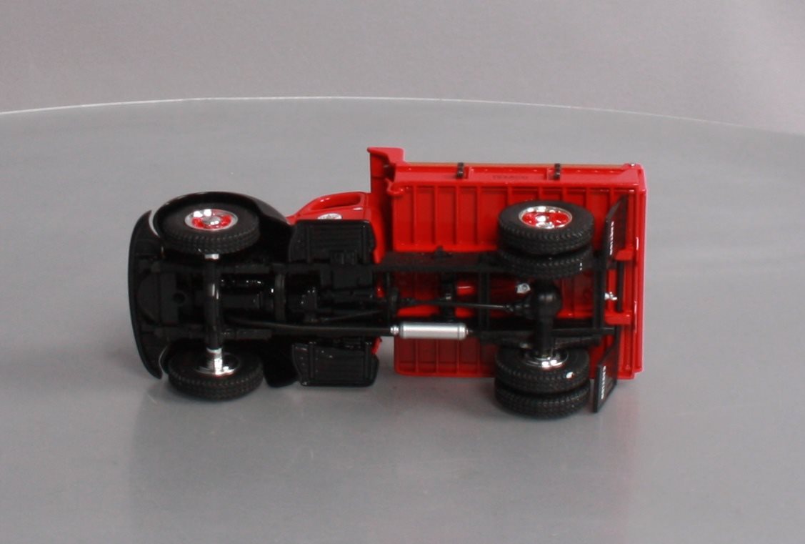 First Gear 19-2728 1:34 Scale Texaco International 1949 KB-10 Dump Truck