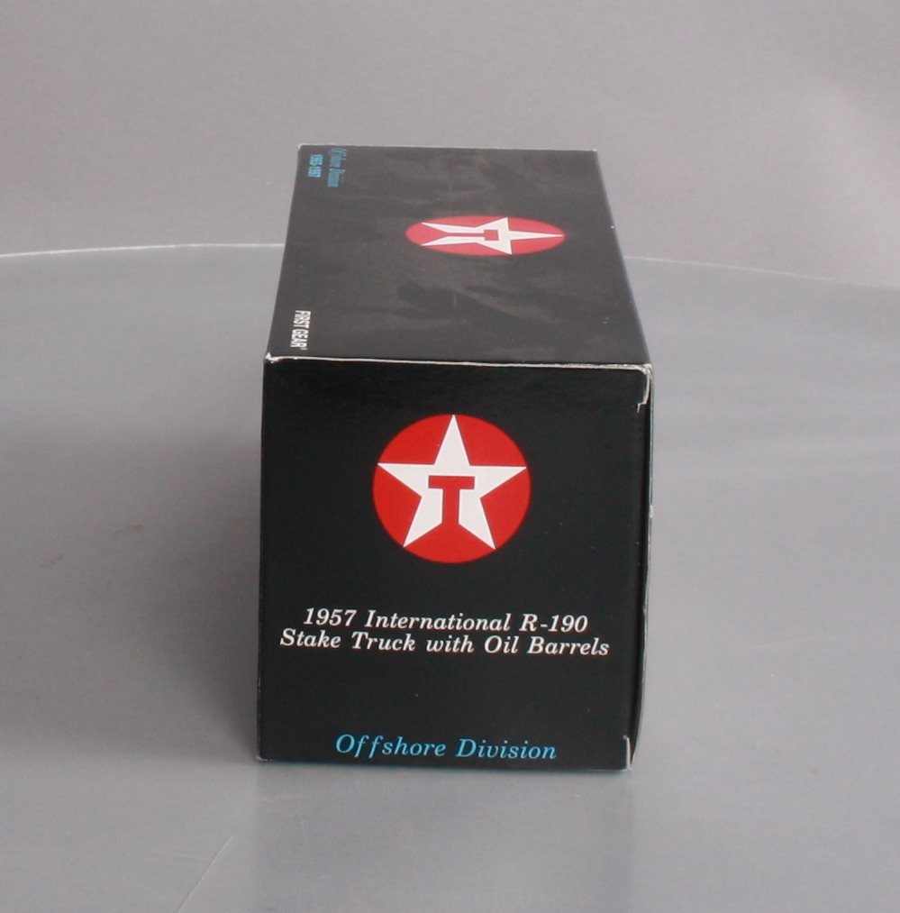 First Gear 18-2300 1:34 Scale DieCast Texaco '57 International R-190 Stake Truck