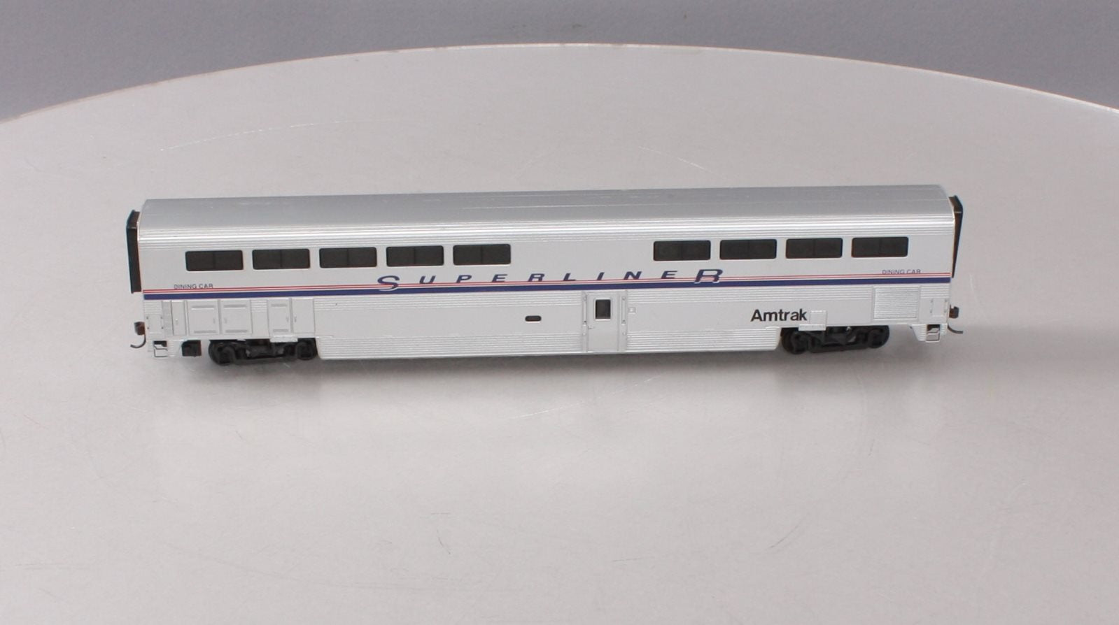 Walthers 932-6131 HO Amtrak Superliner II Dining Car EX/Box