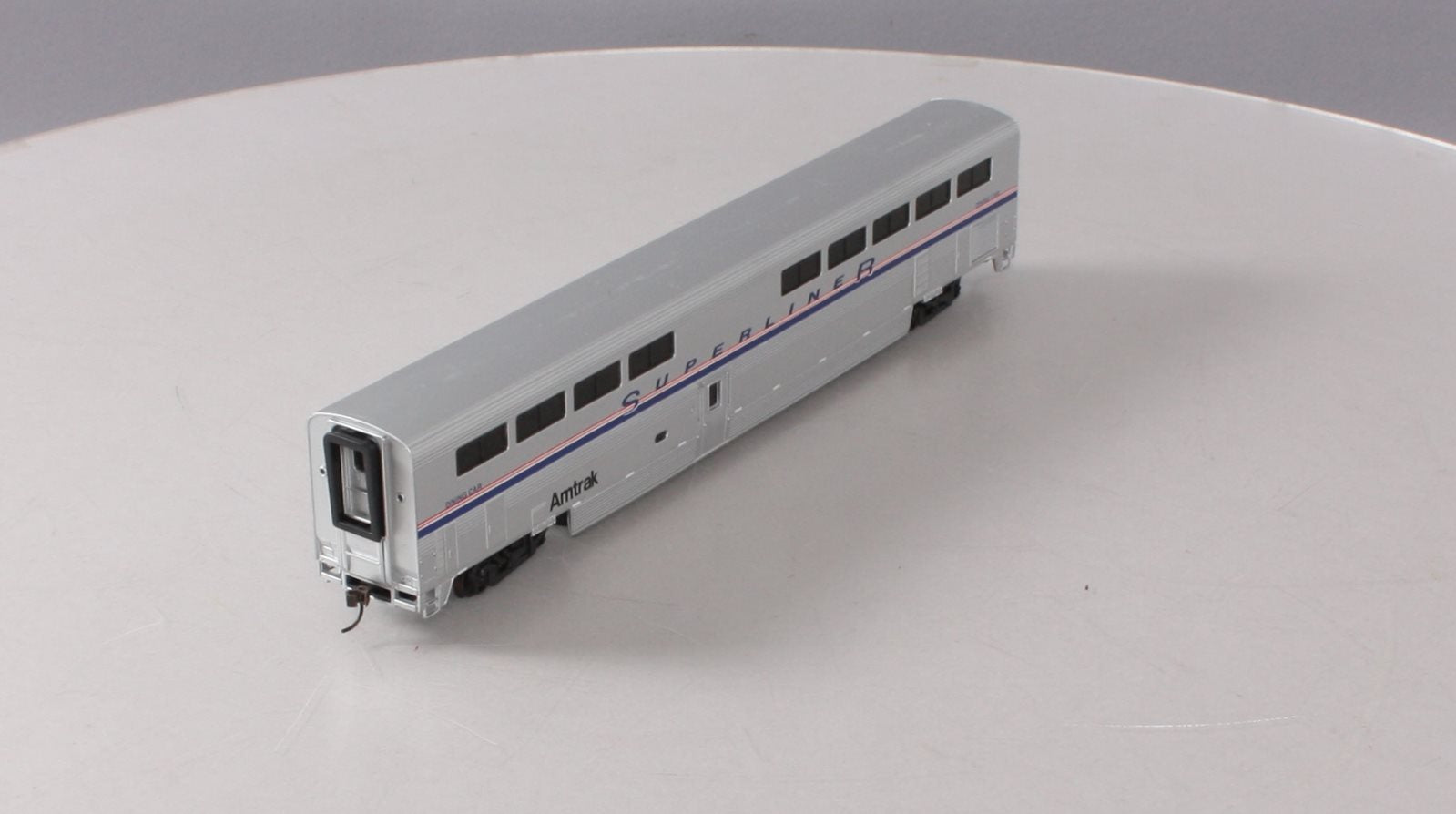 Walthers 932-6131 HO Amtrak Superliner II Dining Car EX/Box