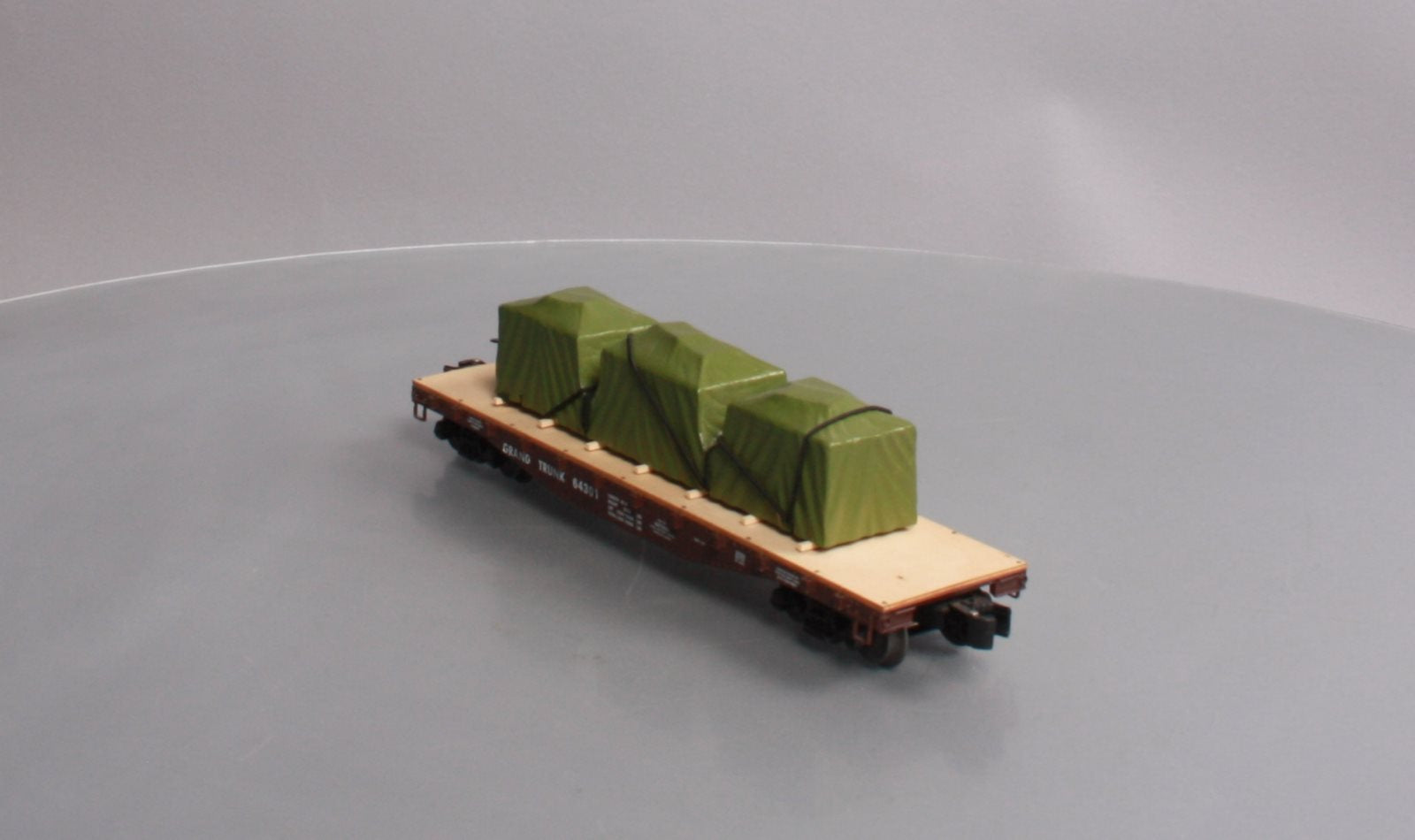 Lionel 6-27544 O Gauge Grand Trunk 40 Flatcar w/ Covered Load #64301