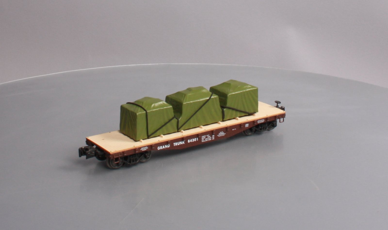 Lionel 6-27544 O Gauge Grand Trunk 40 Flatcar w/ Covered Load #64301