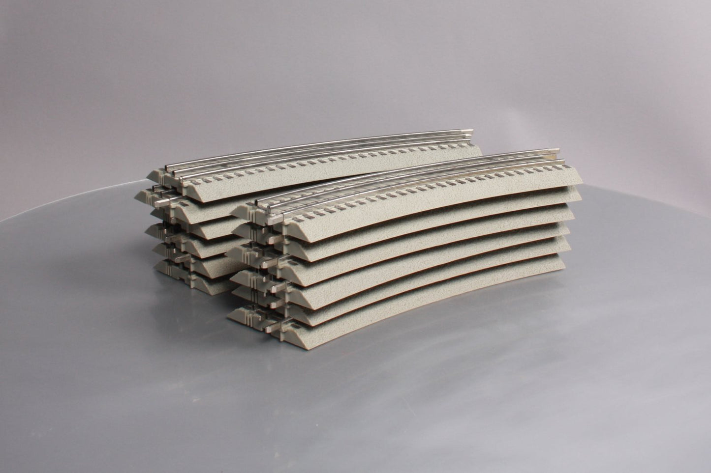 Lionel 6-12056 FasTrack O60 Curved Track (12) EX