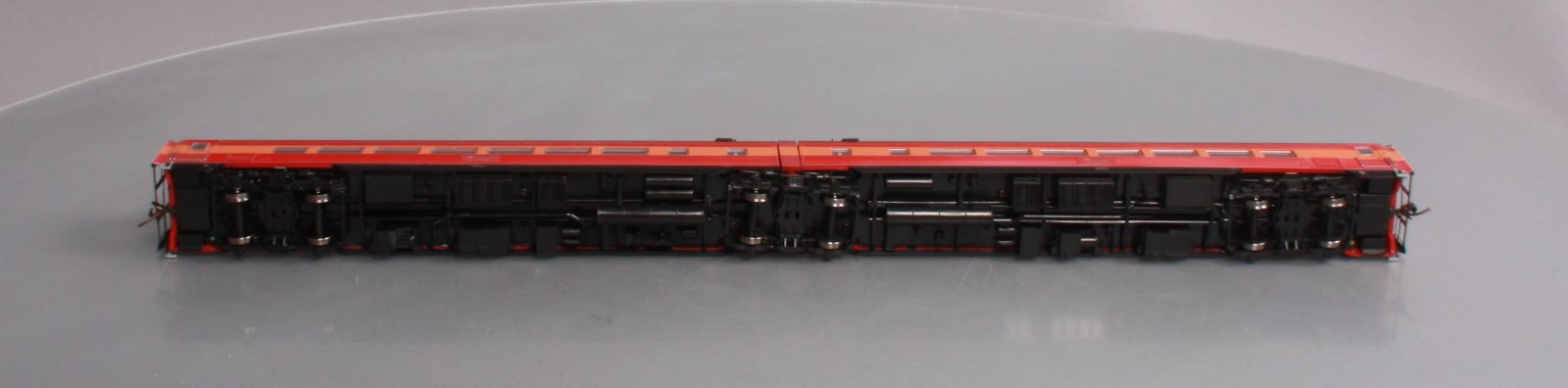 Broadway Limited 698 HO Southern Pacific Daylight Articulated Passenger Car