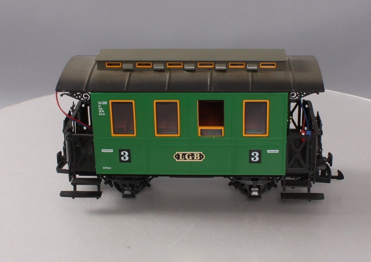 LGB 3010 Green 4-Wheel Passenger Car with Light LN/Box