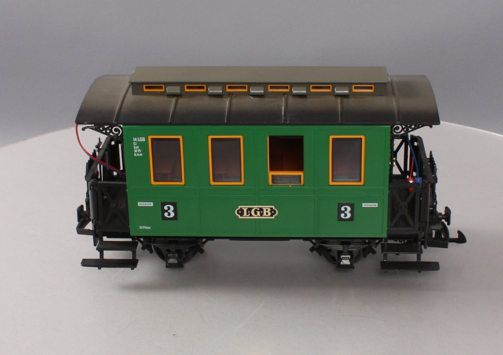 LGB 3010 Green 4-Wheel Passenger Car with Light LN/Box