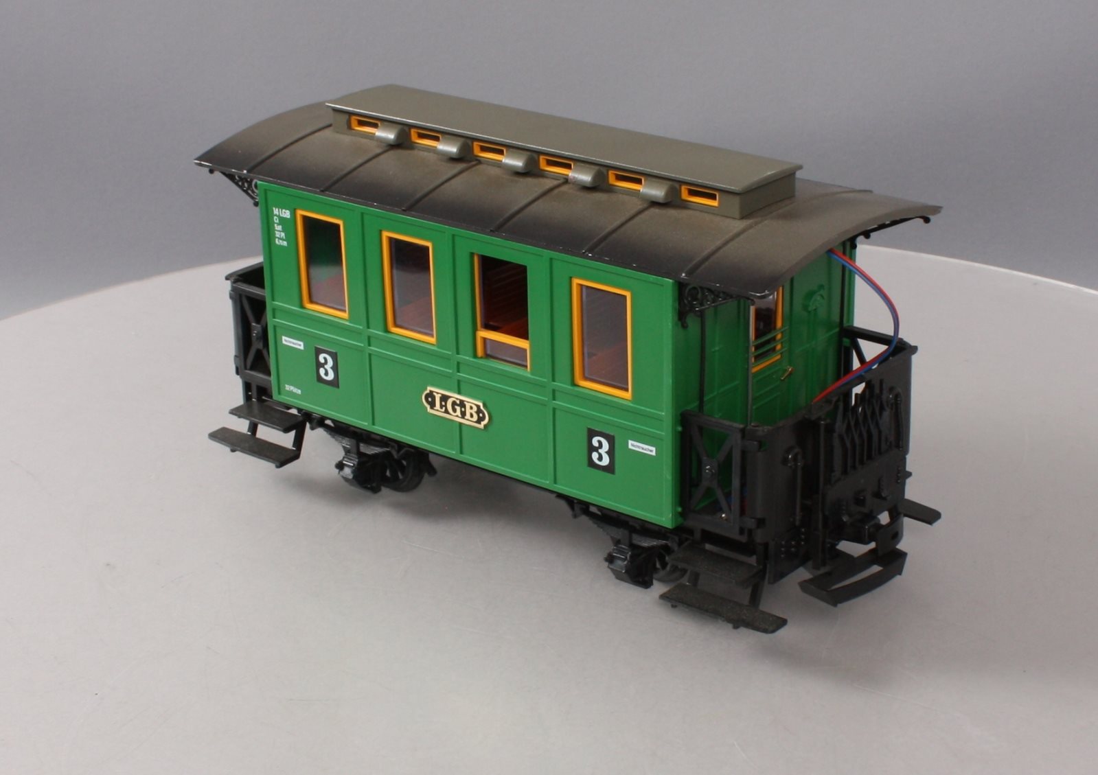 LGB 3010 Green 4-Wheel Passenger Car with Light LN/Box