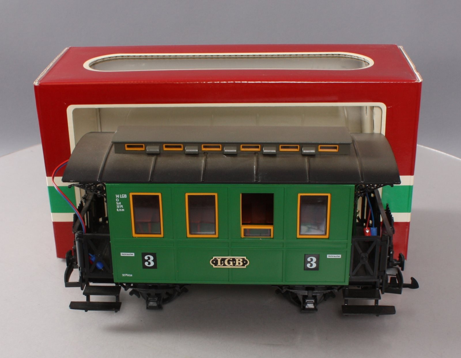 LGB 3010 Green 4-Wheel Passenger Car with Light LN/Box