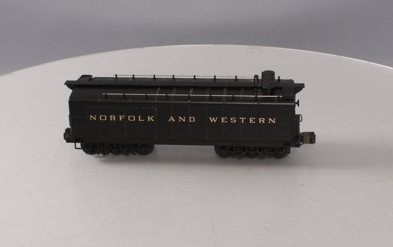 MTH 20-3127 O Gauge Norfolk & Western Y6b Die-Cast Auxiliary Water Tender LN/Box