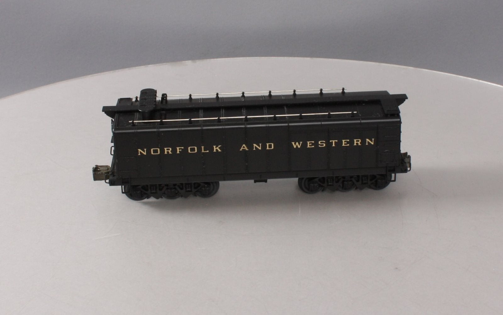 MTH 20-3127 O Gauge Norfolk & Western Y6b Die-Cast Auxiliary Water Tender LN/Box