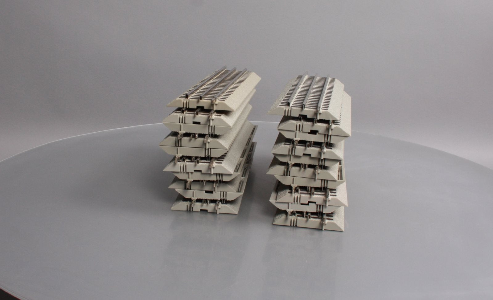 Lionel 6-12014 FasTrack 10 Inch Straight Track (20) EX