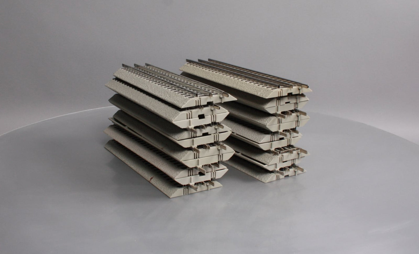Lionel 6-12014 FasTrack 10 Inch Straight Track (20) EX