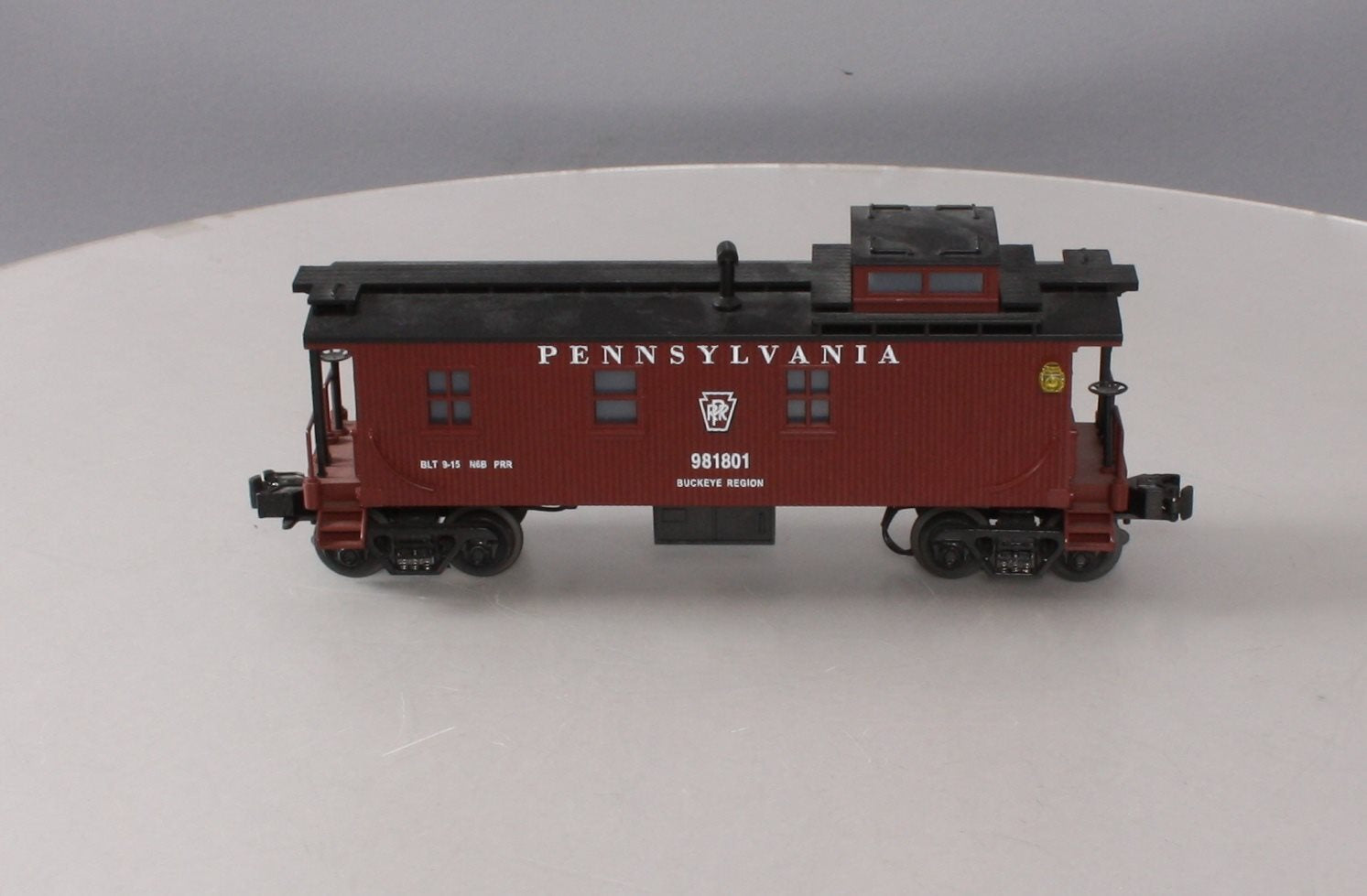 MTH 30-7722 O Gauge RailKing Pennsylvania Railroad Woodsided Caboose #981801