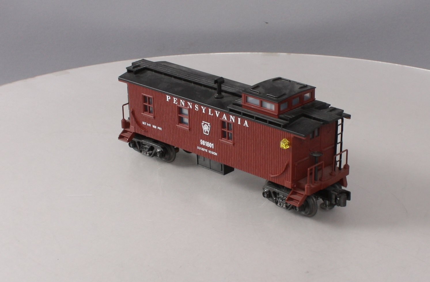 MTH 30-7722 O Gauge RailKing Pennsylvania Railroad Woodsided Caboose #981801