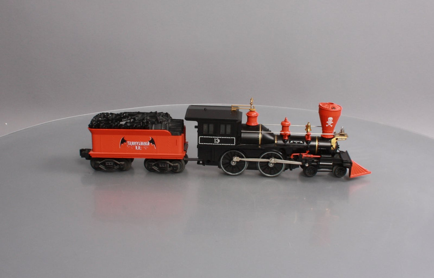 Lionel 6-18730 Halloween General Steam Locomotive and Tender #13 LN/Box