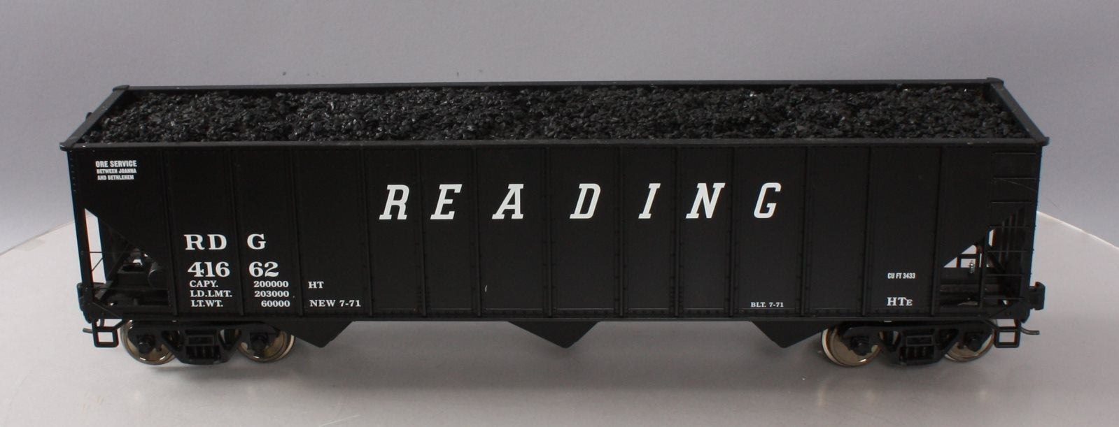 Aristo-Craft 41423 Reading 3 Bay 100 Ton Coal Hopper - Metal Wheels