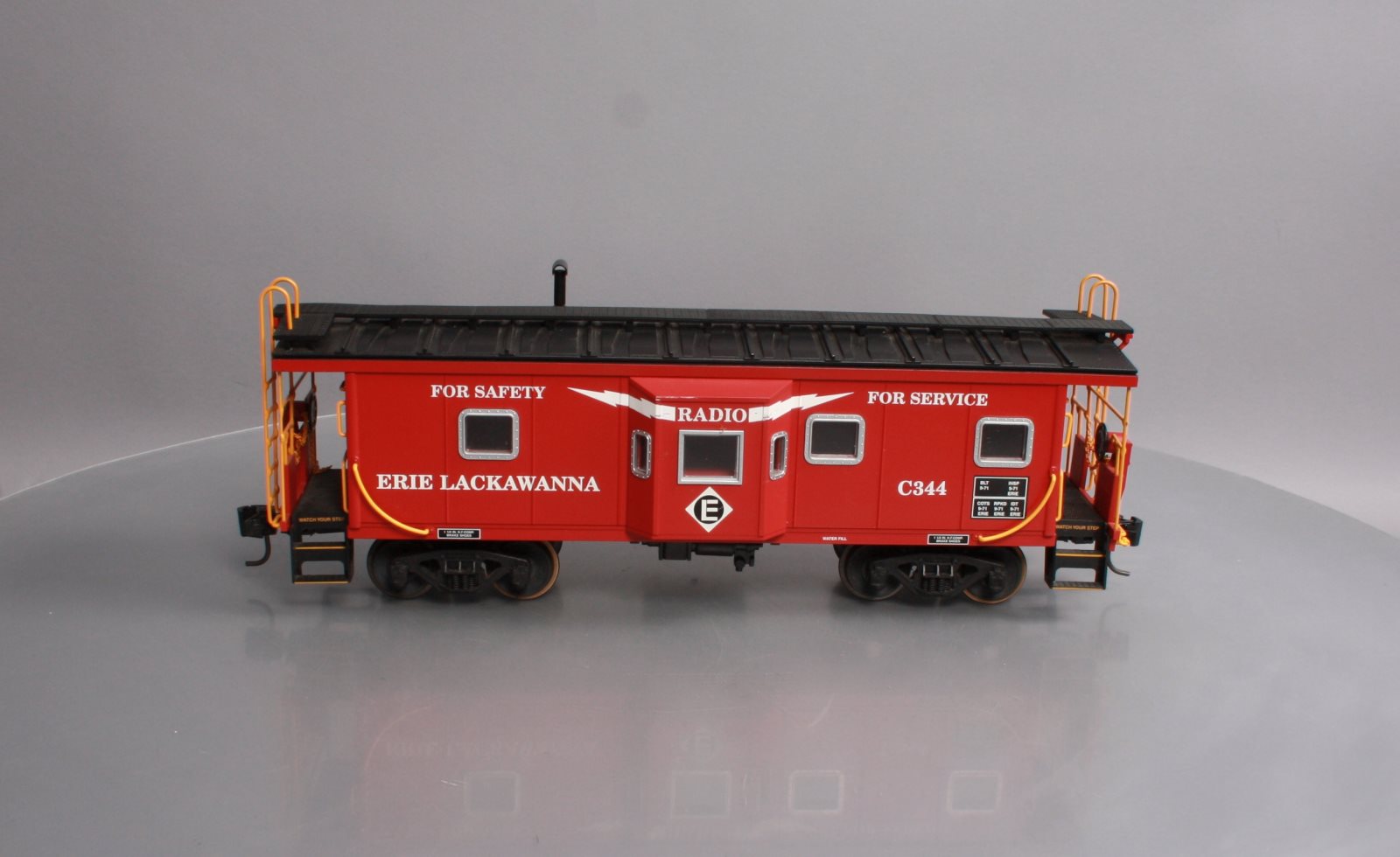USA Trains 12060 G Erie Lackawanna Bay Window Caboose (Metal Wheels) LN/Box