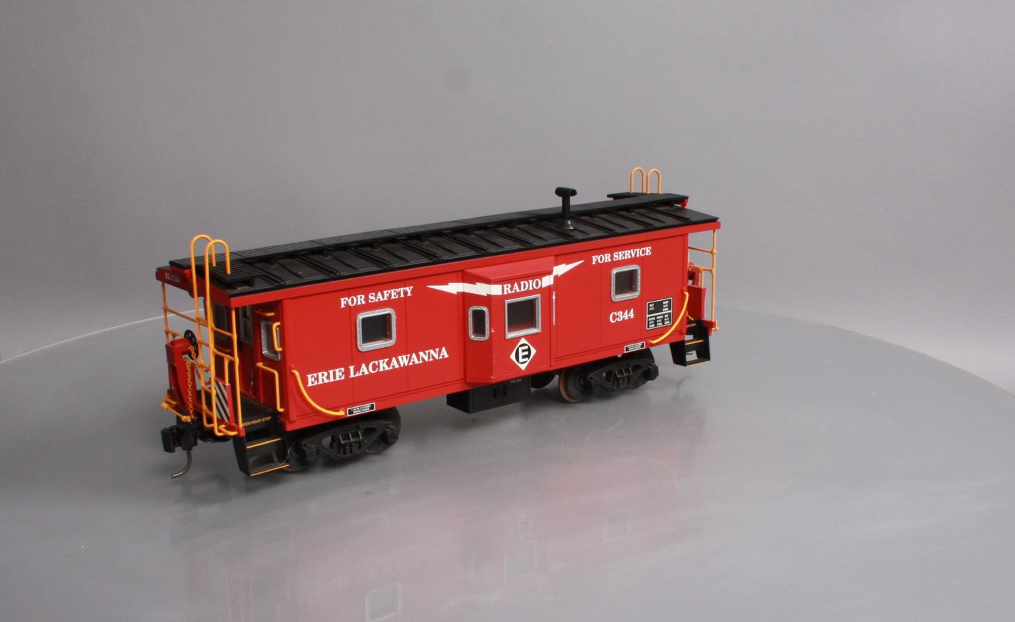 USA Trains 12060 G Erie Lackawanna Bay Window Caboose (Metal Wheels)