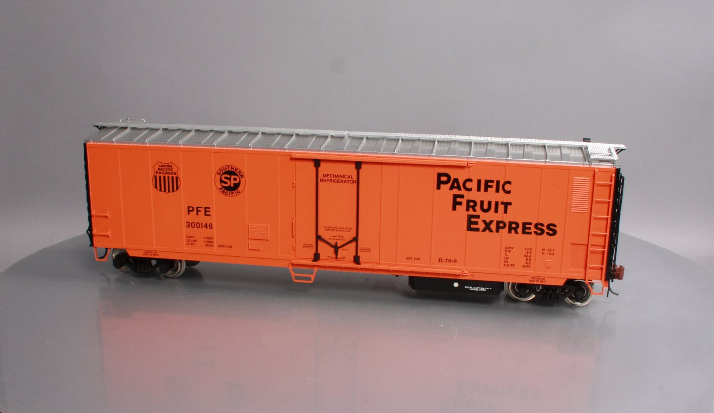 USA Trains R16709 G Pacific Fruit Express 50' Mechanical Refrigerator Car