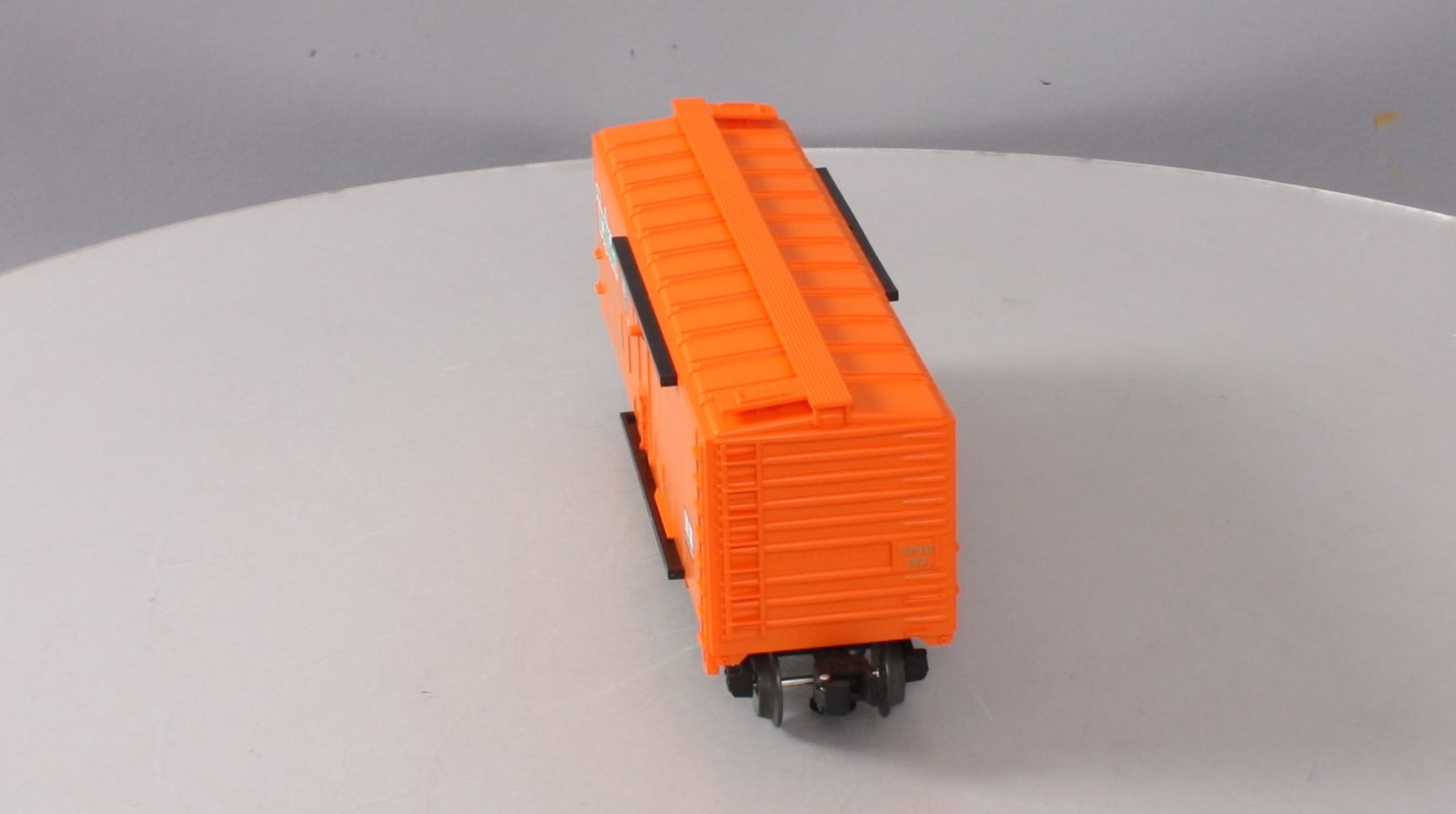 Lionel 6-17309 O Gauge Tropicana Standard Reefer #302 LN/Box