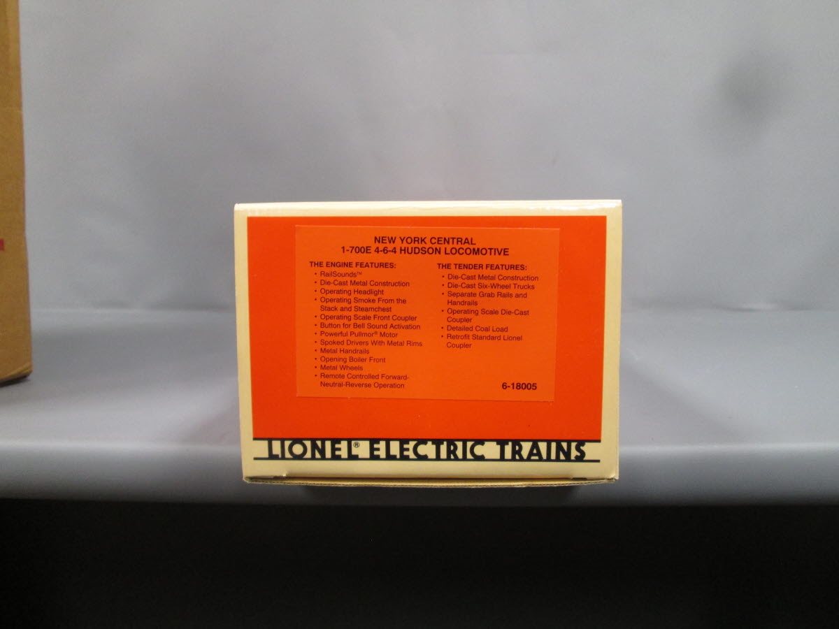 Lionel 6-18005 O NYC 4-6-4 700E Hudson Steam & Tender #5340 w/ Display Case NIB