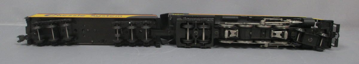 Lionel 6-18011 O Gauge Chessie 4-8-4 T1 Steam Locomotive & Tender #2101 LN/Box