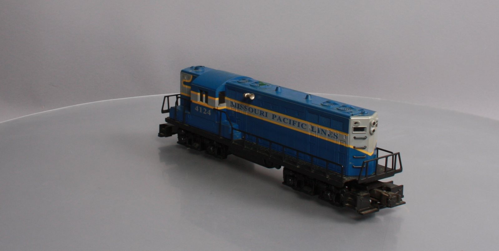 Lionel 6-18514 O Gauge Missouri Pacific GP-7 Powered Diesel Locomotive #4124 LN/Box