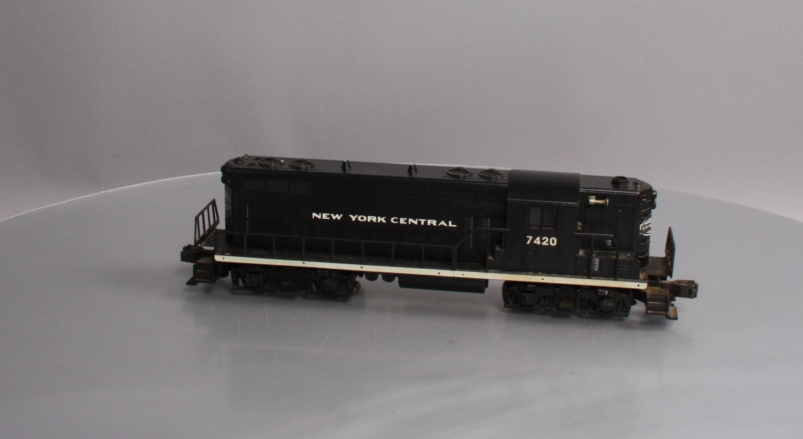 Lionel 6-18513 O Gauge New York Central GP-7 Diesel Locomotive #7420 NIB