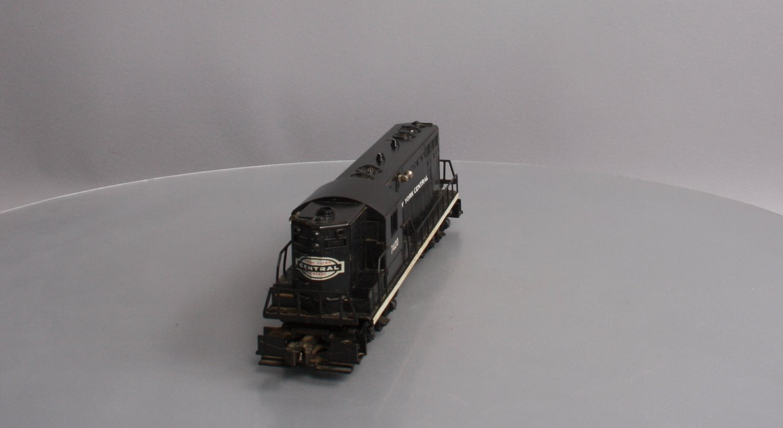 Lionel 6-18513 O Gauge New York Central GP-7 Diesel Locomotive #7420 NIB