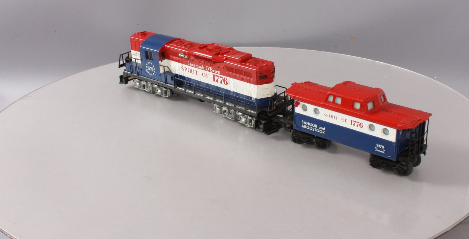 Lionel 6-8665 O Gauge BAR Jeremiah O' Brien GP-9 Diesel Locomotive & Caboose LN/Box
