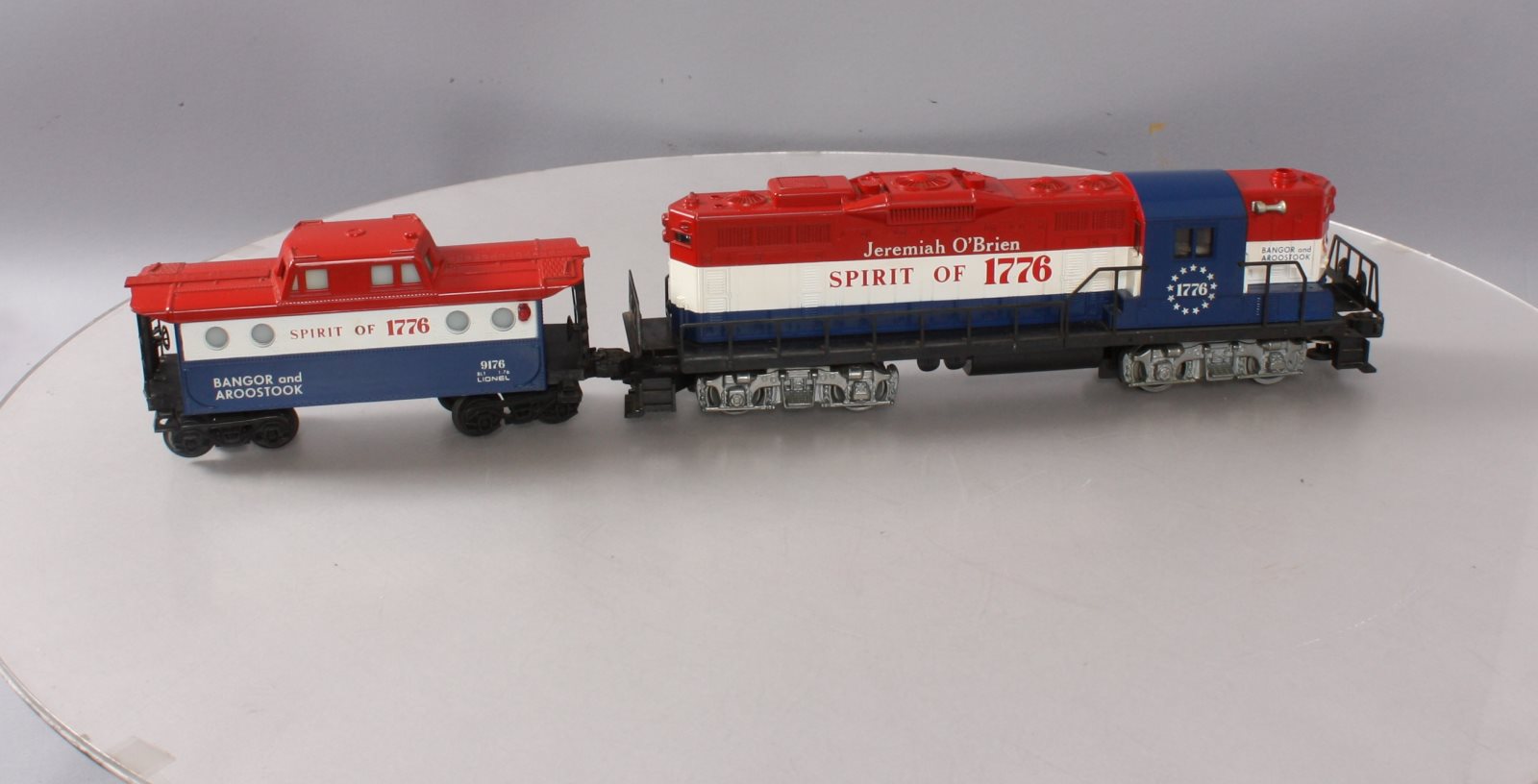 Lionel 6-8665 O Gauge BAR Jeremiah O' Brien GP-9 Diesel Locomotive & Caboose LN/Box