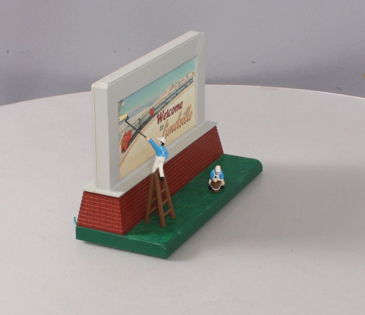 Lionel 6-14148 O Operating Billboard Sign Men Vignette LN/Box