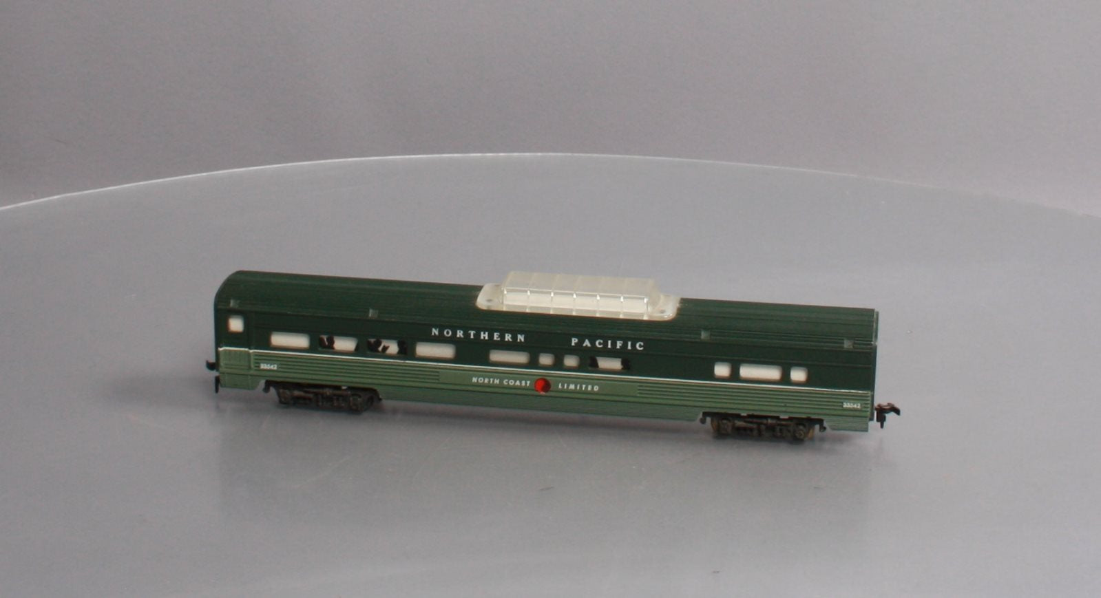 American Flyer 33542 HO Scale Northern Pacific Vista Dome Passenger Car EX