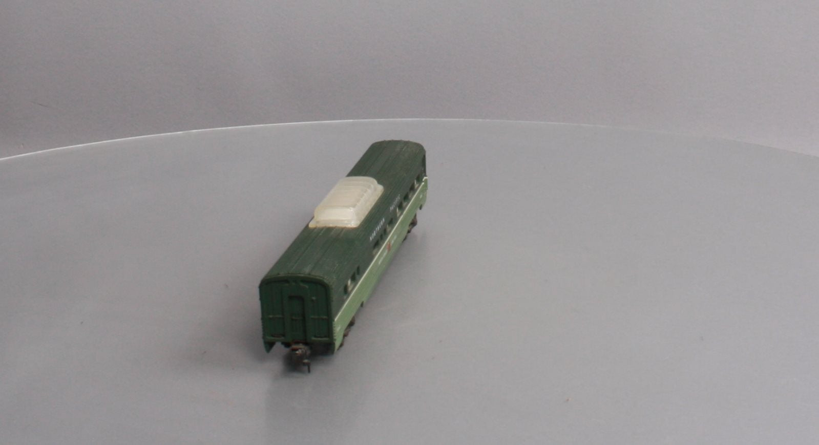 American Flyer 33542 HO Scale Northern Pacific Vista Dome Passenger Car EX