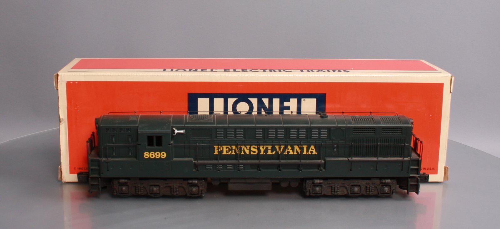 Lionel 6-18307 O Gauge Pennsylvania FM Trainmaster Diesel Locomotive #8699 EX/Box