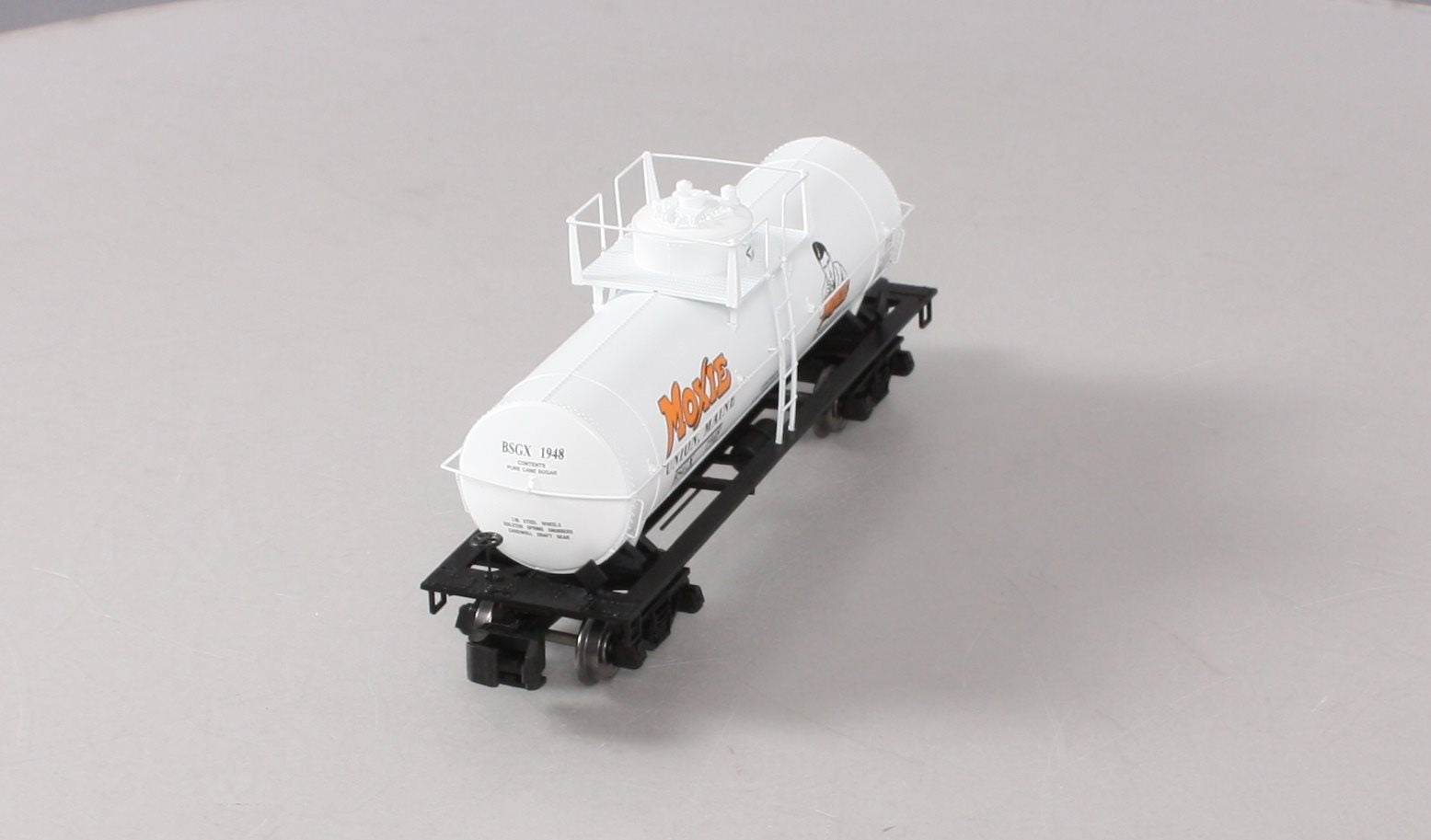 Des Plaines Hobbies NASG 2018-1 S Scale Moxie Tank Car with Platform #1948 LN/Box