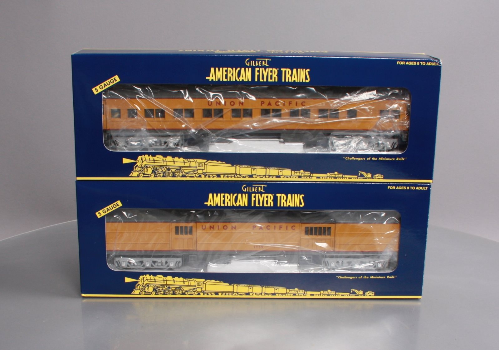 American Flyer 6-48983 S Union Pacific Heavyweight Passenger Cars (Set of 2) LN/Box