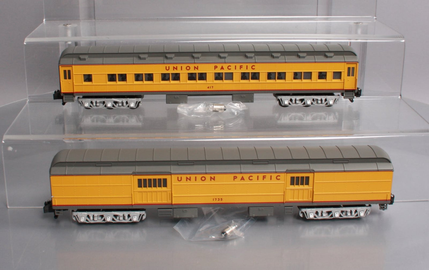 American Flyer 6-48983 S Union Pacific Heavyweight Passenger Cars (Set of 2) LN/Box