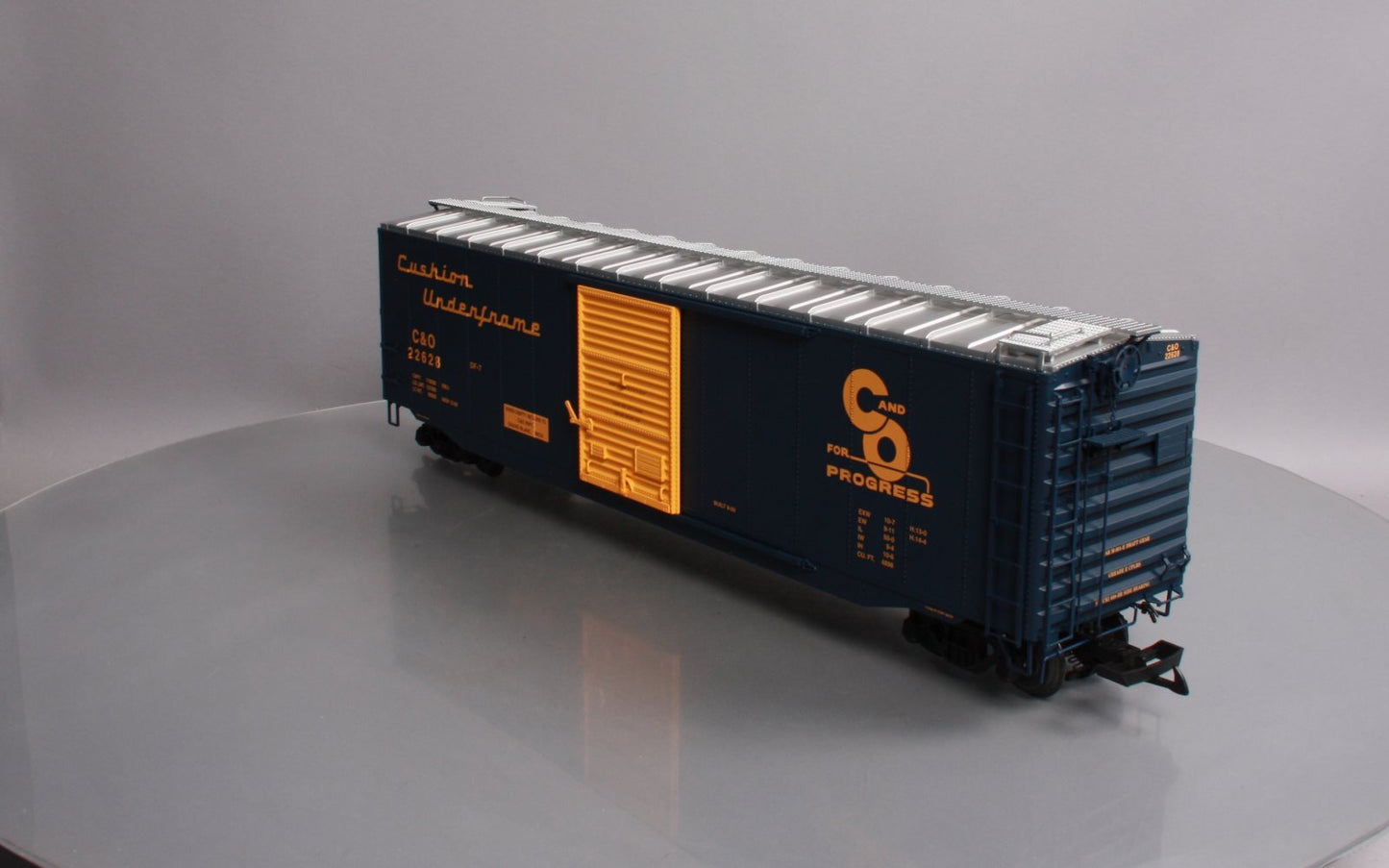 USA Trains 19306A G Chesapeake & Ohio 50' Boxcar