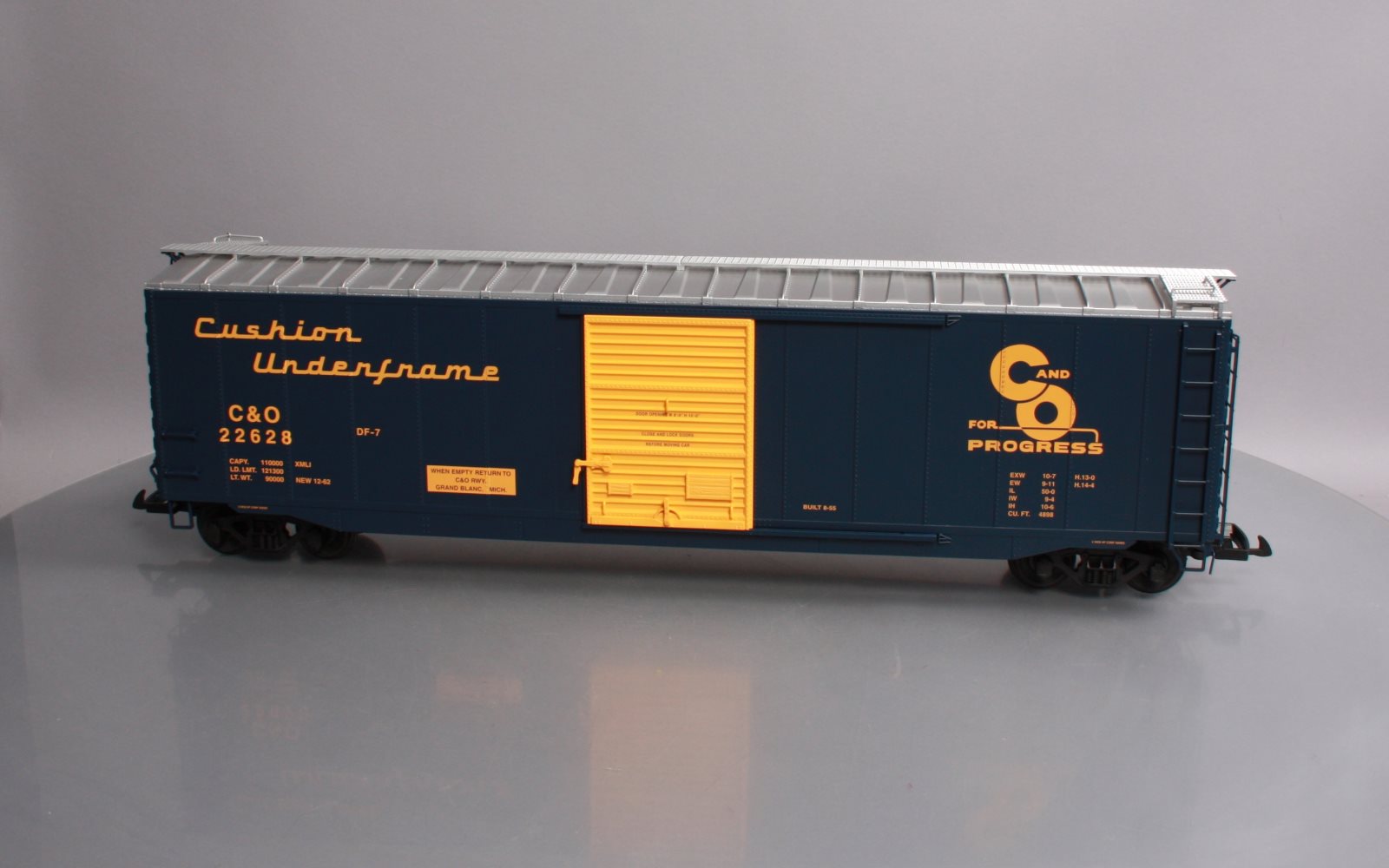 USA Trains 19306A G Chesapeake & Ohio 50' Boxcar